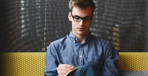 sollicitatie-hoe-beantwoord-je-standaardvragen- Student notities maken