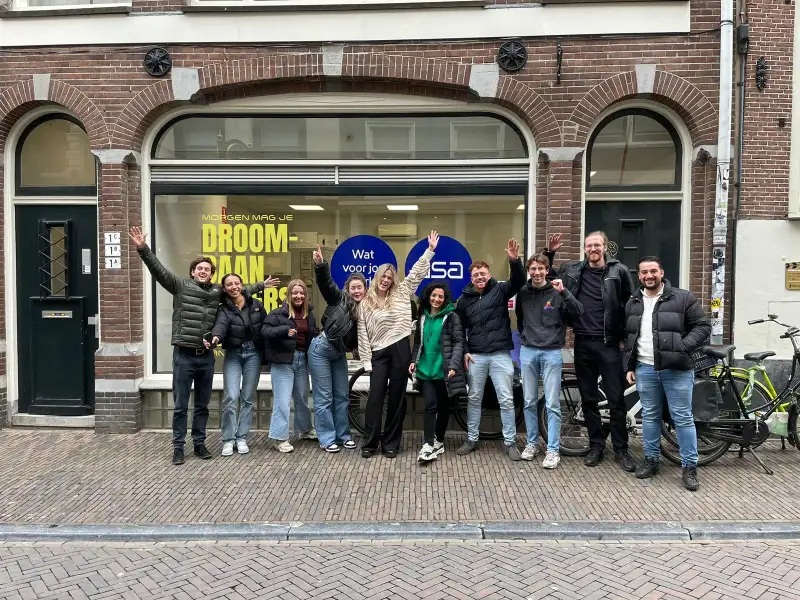 Foto van stagiaires van ASA